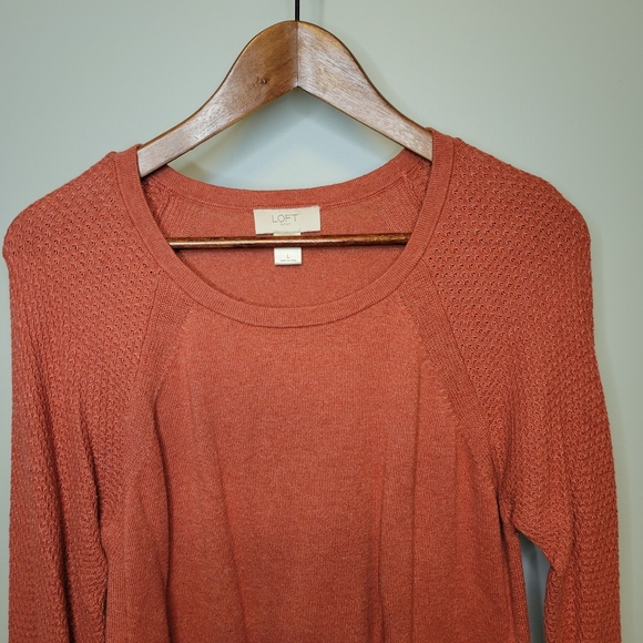 LOFT Burnt Orange Long Sleeve Knit Top Size L - Picture 3 of 10